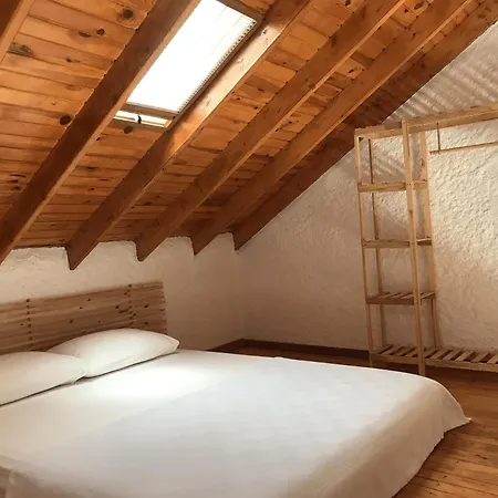 Nyaraló Efil